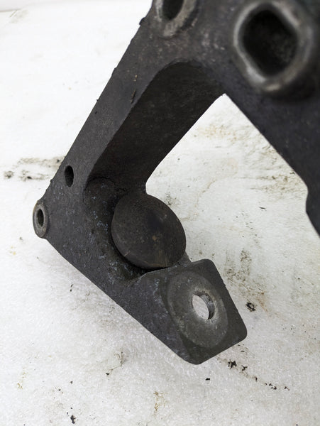 BMW E90 E91 E92 335xi 328xi AWD Transmission Gearbox Cross Member Support Bracket 6769281
