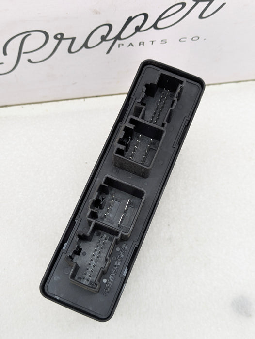 Chevrolet C7 Corvette Stingray Keyless Entry & Anti Theft Locking Control Module 13599218