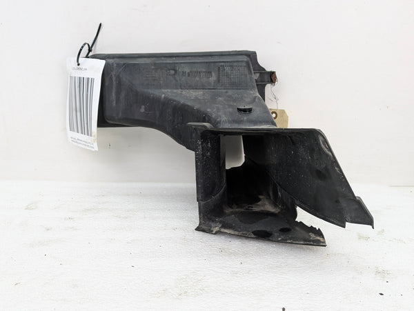 BMW E90 E91 335xi M Sport Front Right Brake Oil Cooler Air Duct 7891384 *Damage*