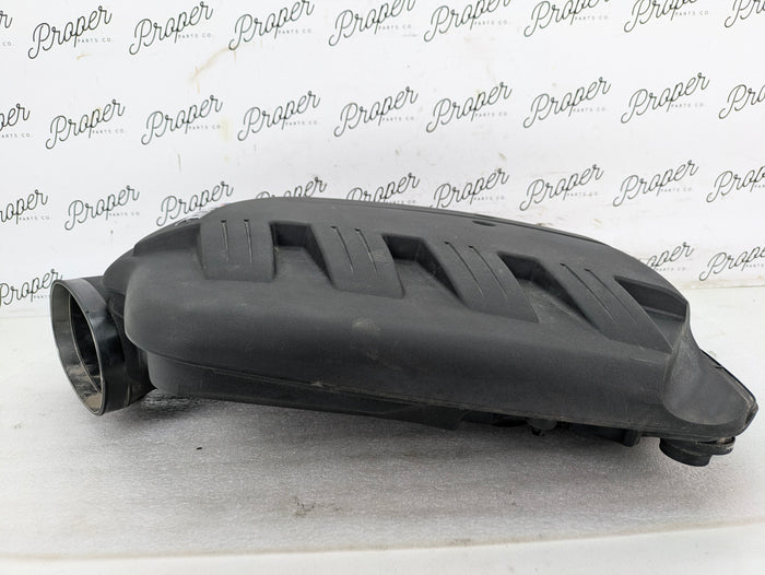 BMW E92 E90 E93 M3 S65 Engine Air Intake Plenum 11617838010/7838010