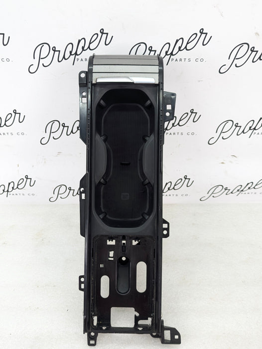 2021 Volvo V60 T6 R-Design Center Console Cup Holder W/Silver Roller Cover 32260733/32289726