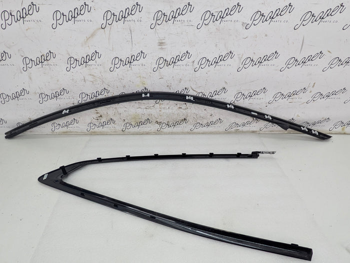 BMW G22 G82 430ix M440ix M4 Left/Driver Side Shadowline Window Trim 51337482753/51337482755