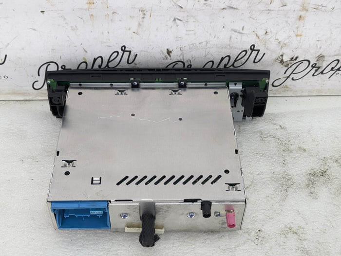 BMW E90 E91 E92 E93 335xi 330xi 328xi 325xi 323i Professional Headunit/Radio/CD Player 9258179