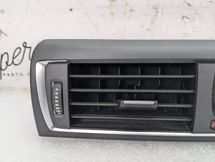 BMW F22 228xi M235xi 230xi M240xi Center Dashboard Air Vent & Trim 9317945 *DAMAGED*