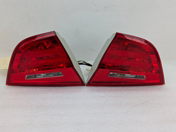 BMW E90 LCI Sedan 335xi 328xi Rear Tail Light Left Right Inner Outer Set 218402/218401
