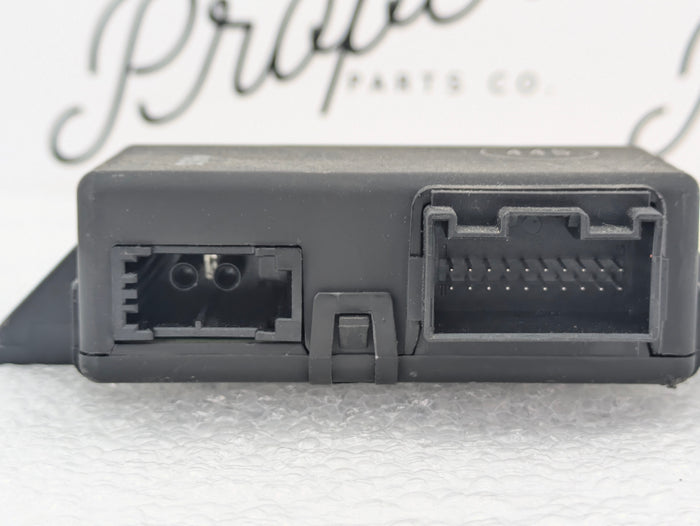 2015-2018 Audi 8U Q3 Gateway Interface Control Module ECU 8U0907468ASJ