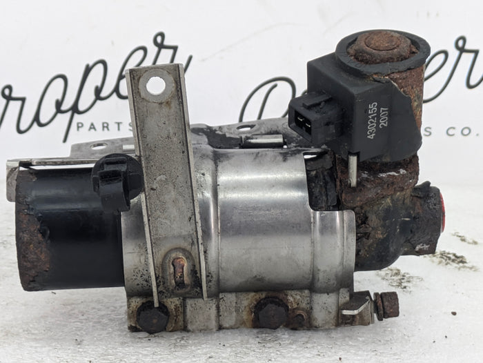 BMW E60 E61 M5 E63 E64 M6 S85 Engine Oil Pressure Accumulator Pump 4302155/11367834553