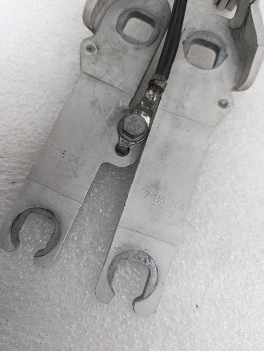 BMW E90 E91 E92 E93 3 Series Left Right Hood Hinge Set 7115263/7115264