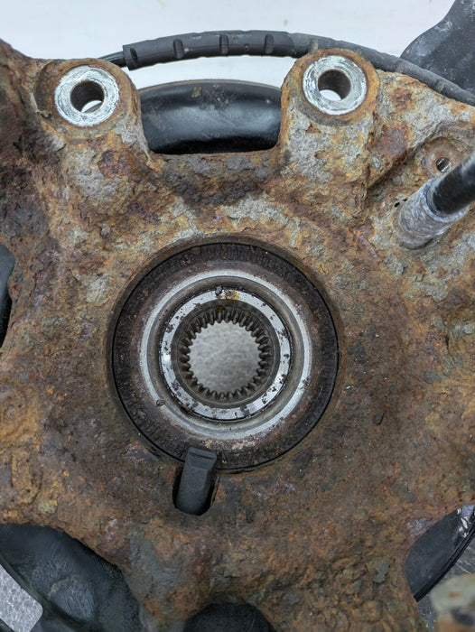 BMW E90 E91 E92 E93 328xi 335xi AWD Rear Left Hub Knuckle Spindle 33326774807/6780217