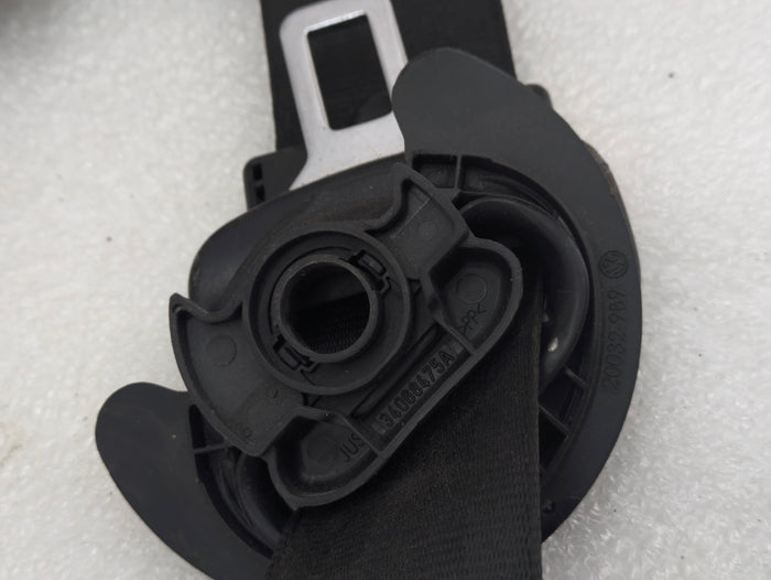 2015-2018 Audi Q3 8U Front Right Passenger Side Seat Belt & Pre Tensior 8U0857620