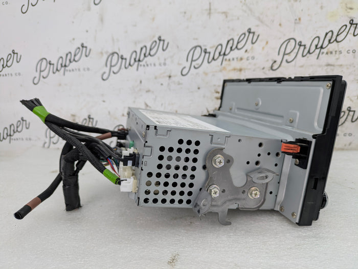 Toyota GZEA14 GR Corolla Headunit Receiver Radio Display Screen 86140-12E10 *DAMAGED*