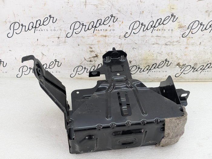 BMW G22 G23 G20 G26 430ix 330ix 330ex Engine Bay Battery Tray Holder Bracket 6832935