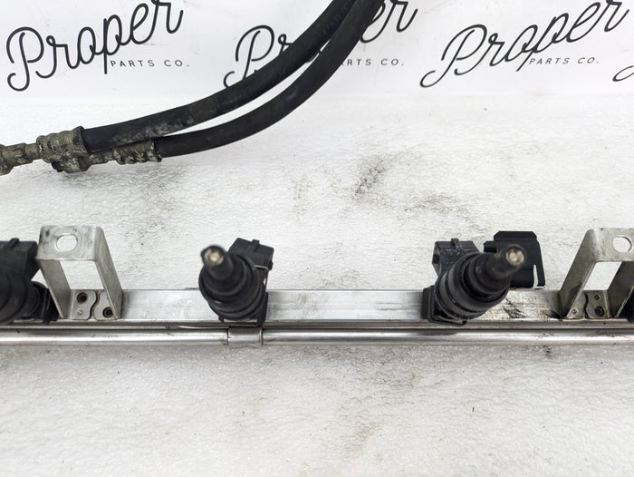 BMW E46 328ci 323ci M52 Fuel Rail Injector Tube & Fuel Injectors 1433024/1427240