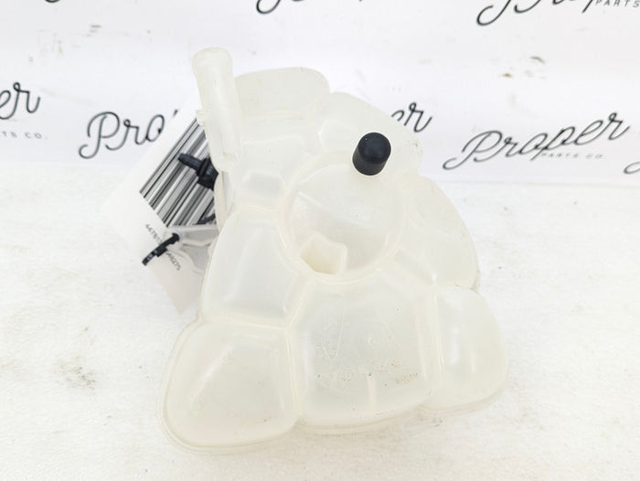 2021 Volvo V60 T6 R-Design Coolant Reservoir Expansion Tank Bottle 31465682