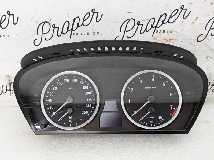 BMW E61 530xi Instrument Gauge Cluster Speedometer Tachometer Km/h Petrol 6974572 *Damaged*