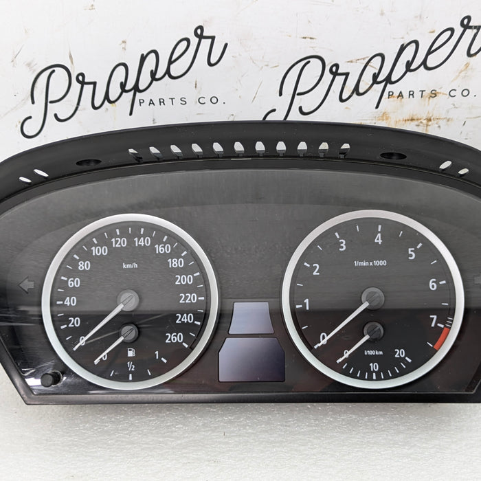 BMW E61 530xi Instrument Gauge Cluster Speedometer Tachometer Km/h Petrol 6974572 *Damaged*