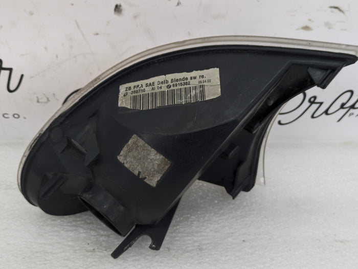 BMW E46B 330i 325i 320i Sedan/Wagon Front Right Amber Black Turn Signal *Minor Damage* 6915382/7165860