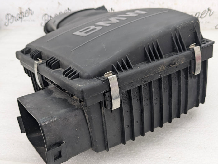 BMW E90 E92 E93 335xi 335i E82 E88 135i N55 Engine Intake Air Box Filter Housing 7599284