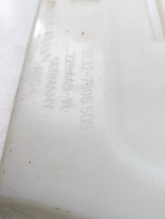 BMW E90 335xi 330xi 328xi 325xi 323i M Sport Left/Driver Side Rear Bumper Bracket 7906505