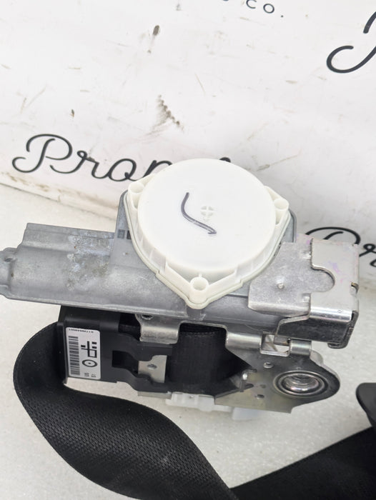 BMW F32 435xi 440xi 428xi 430xi F82 M4 Left/Driver Side Front Seatbelt 7284485 *DAMAGED*