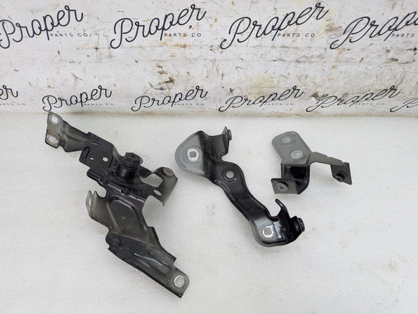 BMW G22 G23 430ix M440ix Front Right/Passenger Side Fender Mounting Bracket Set Black Sapphire Metallic (475) 7486804/7586802/7486806