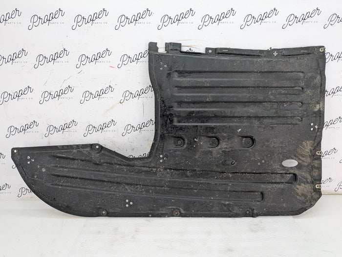 BMW G20 330ix M340ix G22 G23 430ix M440ix AWD Center Underbody Splash Shield 7447151 *DAMAGED*