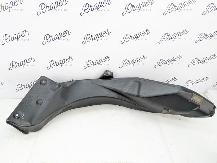 Chevrolet C7 Corvette Stingray Rear Left/Driver Side Automatic Transmission Fluid Cooler Air Duct 84241510/22793183