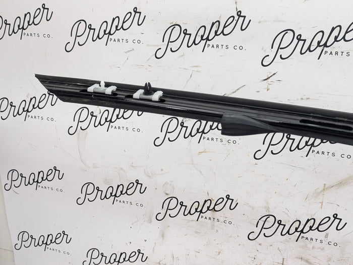 BMW G22 G82 430ix M440ix M4 Right/Passenger Side Shadowline Window Trim 51337482754/51337482756
