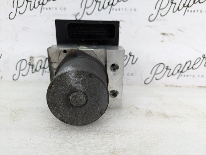 BMW E61 530xi Abs Anti Lock Brake Pump 6772449