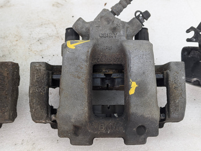 BMW F22 F23 228xi 228i 230i 230xi Front Left/Right Brake Caliper Set 34116857687/34116857688