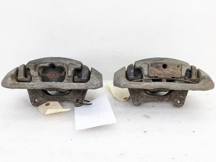 BMW E91 E92 E93 E90 335i/335xi Front Brake Calipers 34116773201/34116773202