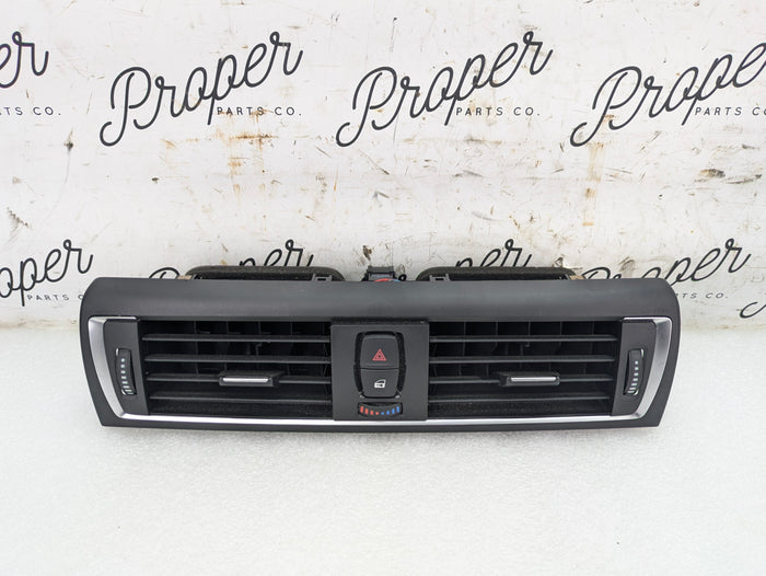 BMW F22 228xi M235xi 230xi M240xi Center Dashboard Air Vent & Trim 9317945 *DAMAGED*