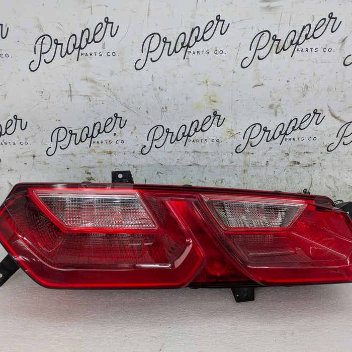Chevrolet C7 Corvette Stingray Z51 Rear Left/Driver Side Tail Light 23170469