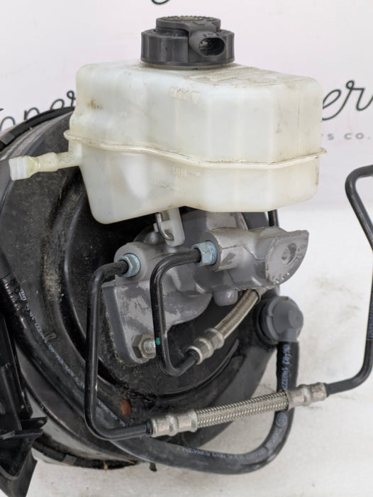 BMW E90 E91 E92 E93 335xi 335i Brake Booster & Master Cylinder 6785648