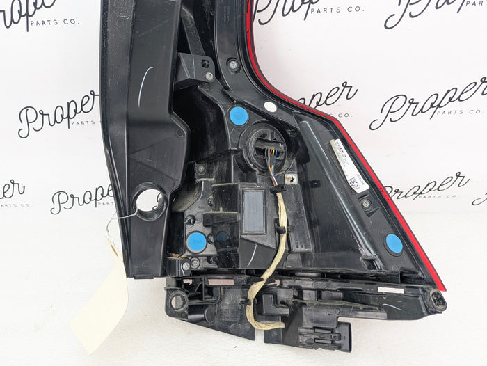 2021 Volvo V60 T6 R-Design Rear Left/Driver Side Outer Tail Light 32291360