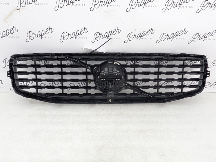 2021 Volvo V60 T6 R-Design Front Bumper Black Upper Grille 32132220