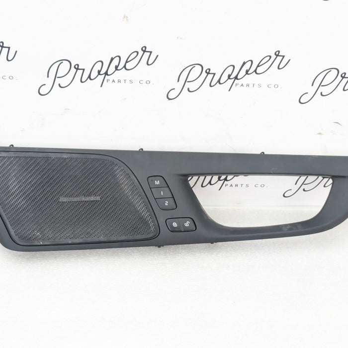 2021 Volvo V60 T6 R-Design Front Right Door Handle Trim & Seat Memory Switch 31490203/31489631
