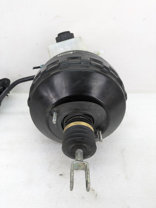 BMW E90 E91 E92 E93 335i 335xi 328xi Brake Booster & Master Cylinder 6785648