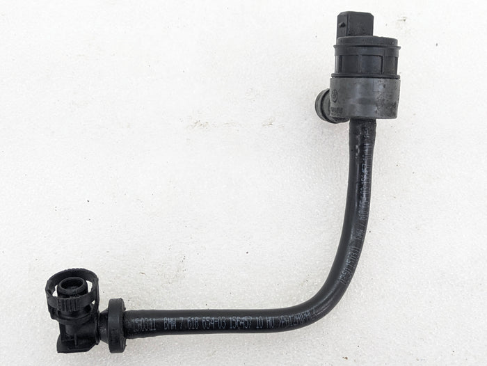 BMW E90 3 Series Fuel Tank Ventilation Hose & Valve 7618650
