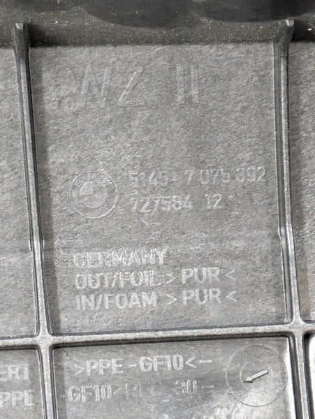 BMW E90 E92 E91 325xi 335xi 330xi 328xi 323i M3 Black Non-iDrive/Non-Navigation/Single Scoop Dashboard & Airbag 7143779