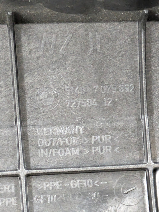 BMW E90 E92 E91 325xi 335xi 330xi 328xi 323i M3 Black Non-iDrive/Non-Navigation/Single Scoop Dashboard & Airbag 7143779