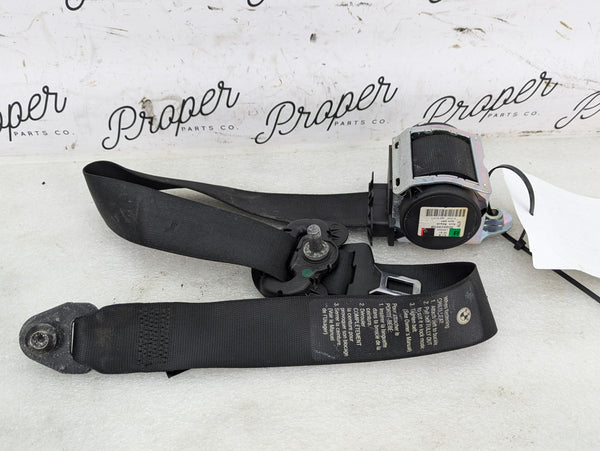 BMW E60 E61 530xi 550i 535xi 525xi Front Right Seat Belt Retractor 7068268