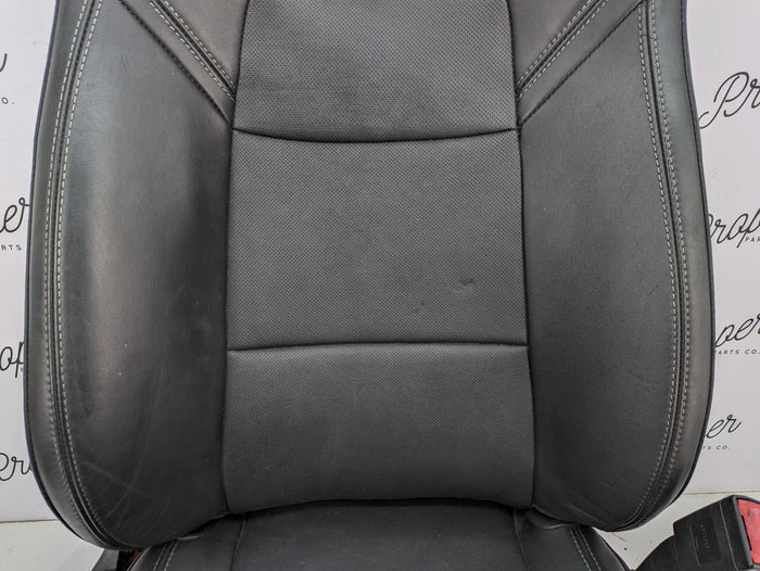 Chevrolet C7 Corvette Stingray Z51 2LT Right/Passenger Side GT Milano Leather Heated & Vented Seat Jet Black (195) *DAMAGED*