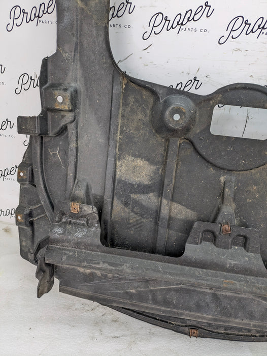 *Damaged* BMW E90 E91 E92 325XI Engine Underbody Splash Shield W/ Radiator Seal Shroud 7117369/7145287