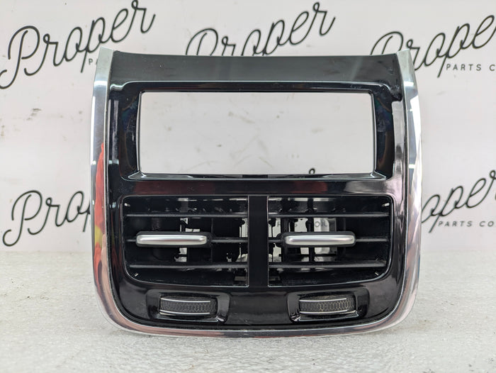 2021 Volvo V60 T6 R-Design Rear Center Console HVAC Heater A/C Air Vent 31469682/31497490