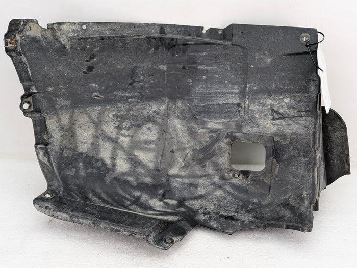 BMW E92/E93 335is 335i 335xi LCI M Sport Front Right  Fender Liner Splash Shield 8047462