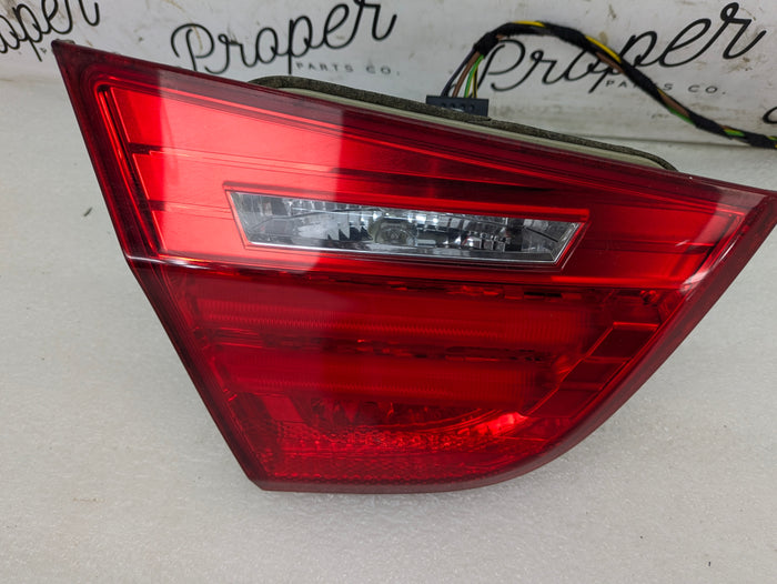 BMW E90 335xi 328xi 325xi 323i LCI Left/Driver Side Rear Inner Trunk Tail Light 7289427