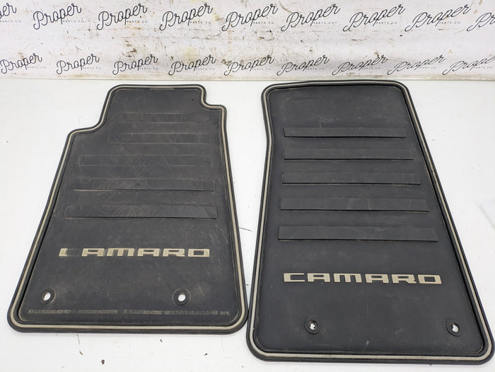 2015 Chevrolet 5th Gen Camaro 2SS Rubber/Winter Floor Mats Set 22766717 *DAMAGED*