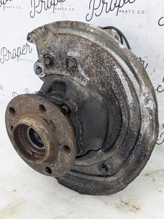 BMW F22 F23 228xi M235xi 230xi M240xi AWD Right/Passenger Side Front Knuckle 6853820/6873418