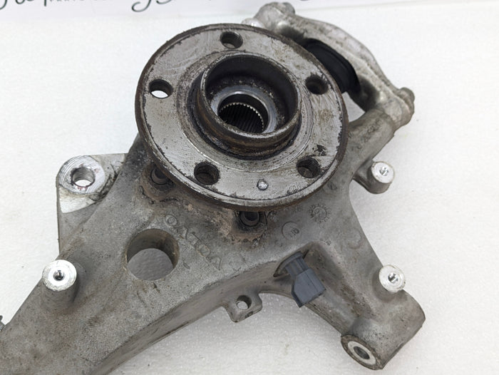 2021 Volvo V60 T6 R-Design Right/Passenger Side Front Spindle/Knuckle/Hub 31476316